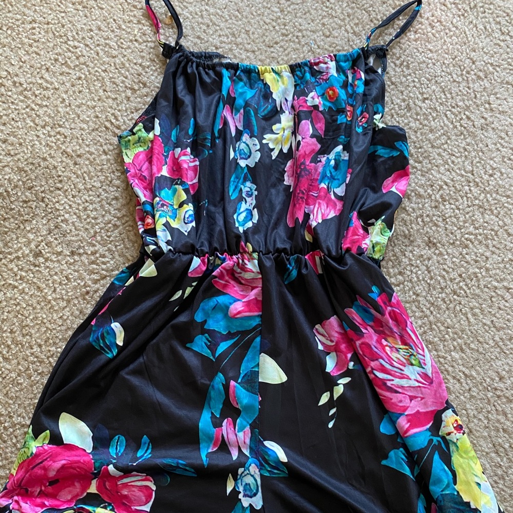 Floral romper, sz M